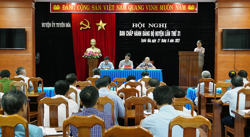 Toàn cảnh hội nghị.