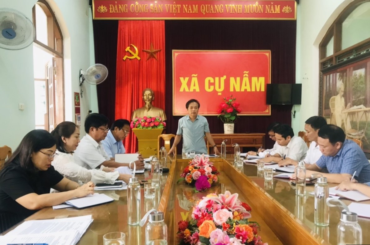 Giám sát việc thực hiện chính sách pháp luật dự án đường bộ cao tốc Bắc-Nam phía Đông tại xã Cự Nẫm (Bố Trạch).