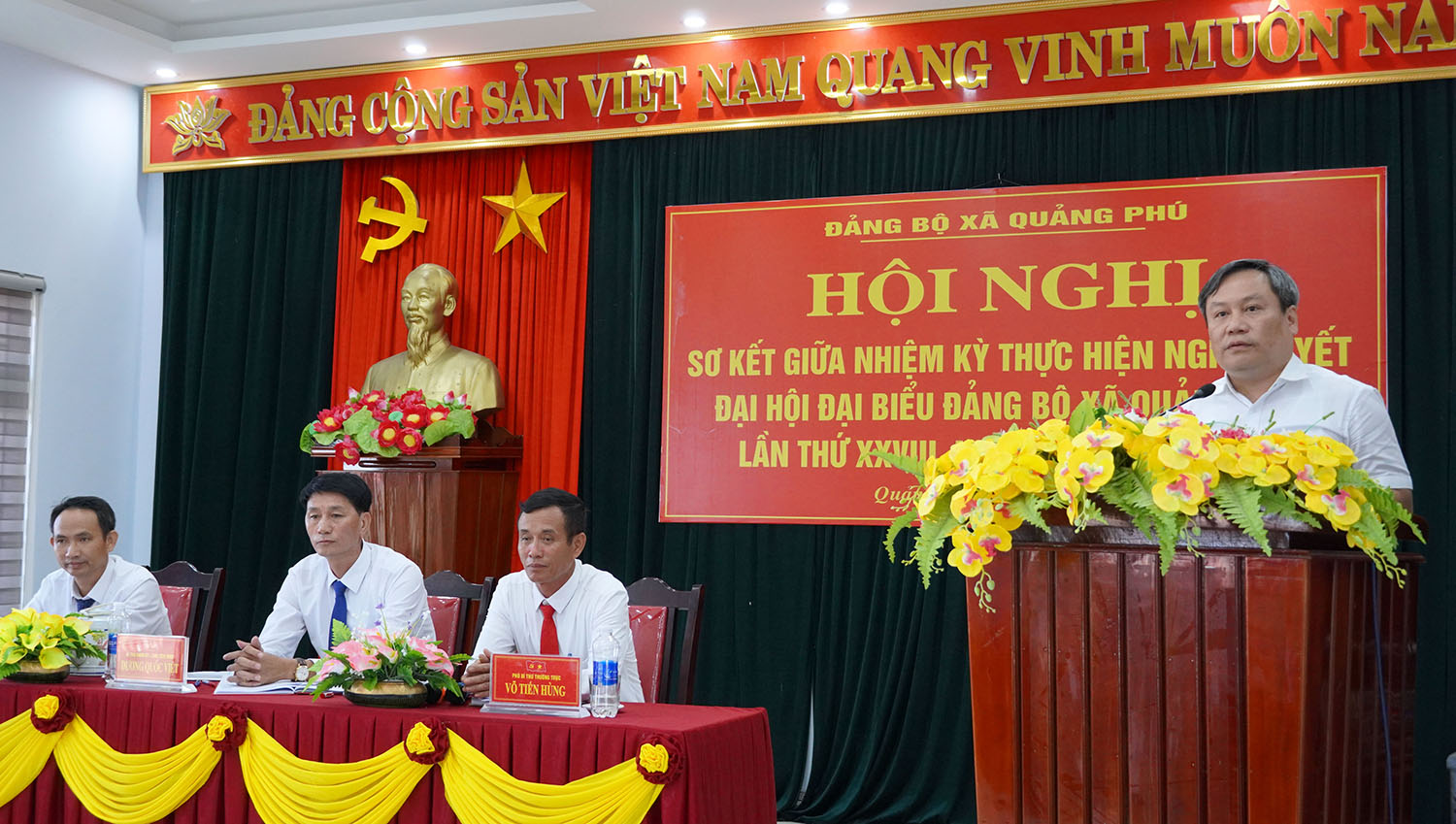 Đồng chí Bí thư Tỉnh ủy Vũ Đại Thắng phát biểu tại hội nghị