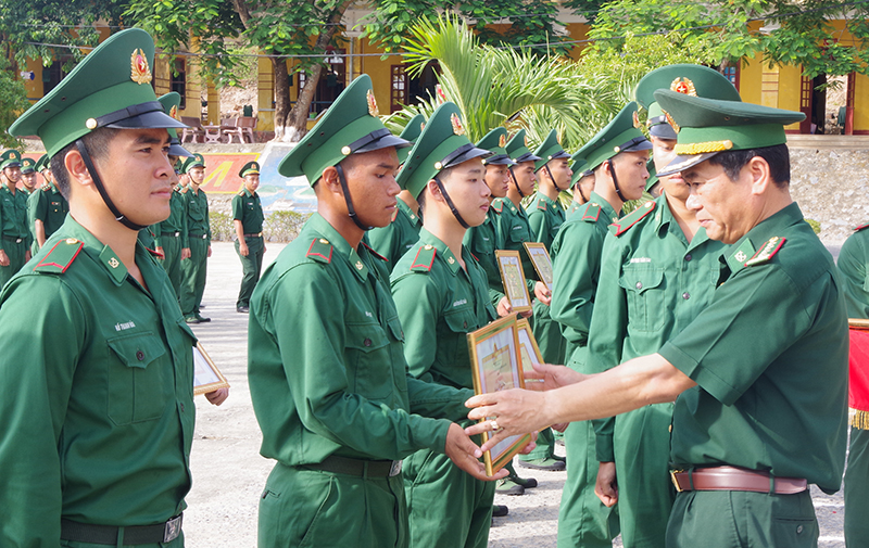 Bộ đội Biên phòng tỉnh: 180 chiến sỹ mới hoàn thành nhiệm vụ huấn luyện năm 2023