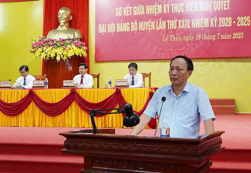 Lệ Thủy cần chú trọng phát triển đô thị ra hướng biển