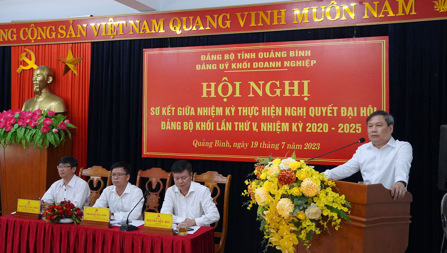Tiếp tục động viên, thúc đẩy phát triển hoạt động của các doanh nghiệp