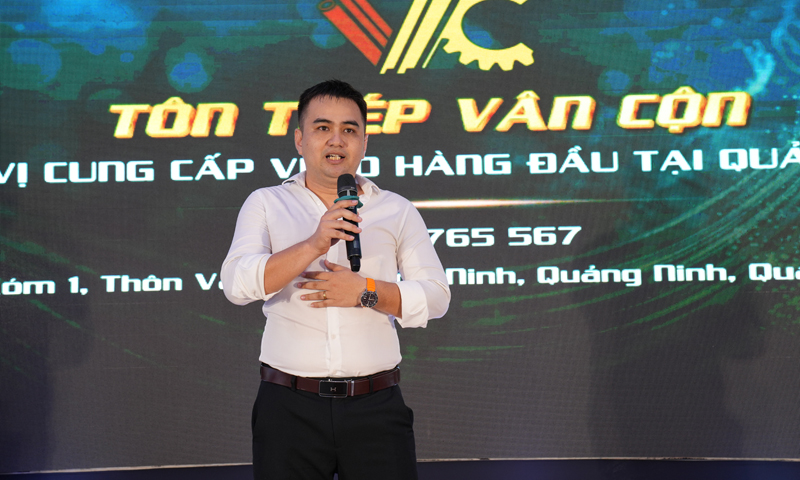 Ông Nguyễn Tiến Hùng, Giám đốc Công ty TNHH Vân Cộn chia sẻ về định hướng  phát triển thị trường Tôn Zacs®