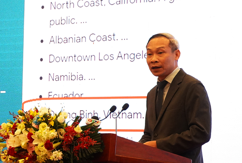 Ông Phan Đức Hiếu, Ủy viên Thường trực Ủy ban Kinh tế Quốc hội tham luận tại hội nghị.