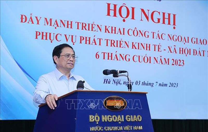 Thủ tướng Phạm Minh Chính phát biểu tại Hội nghị đẩy mạnh triển khai công tác ngoại giao kinh tế. Ảnh: Dương Giang/TTXVN
