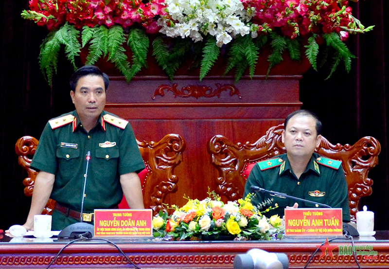 Trung tướng Nguyễn Doãn Anh phát biểu chỉ đạo tại hội nghị. 