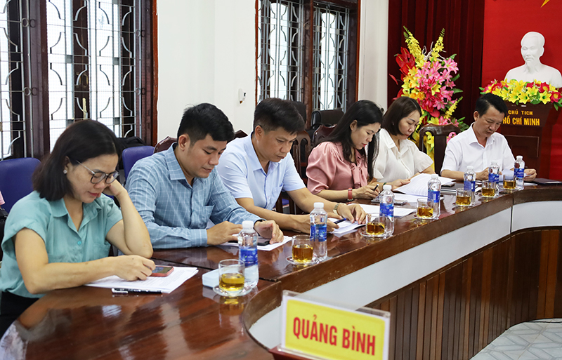  Các đại biểu dự hội nghị.