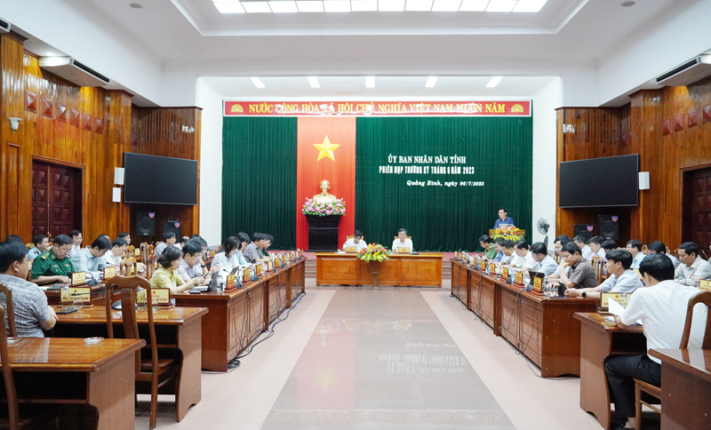 Toàn cảnh phiên họp.