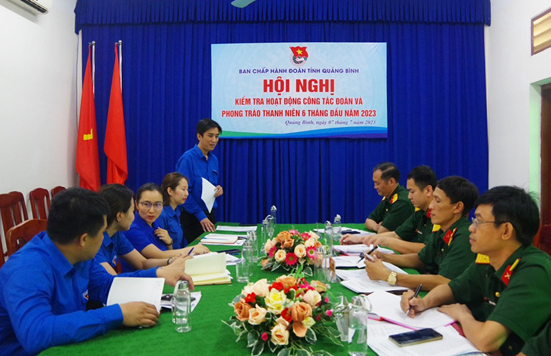 Quang cảnh buổi kiểm tra.