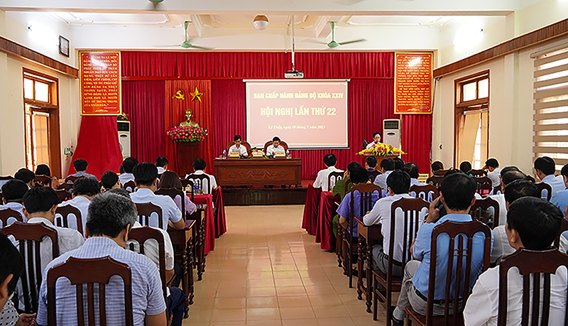 Toàn cảnh hội nghị.