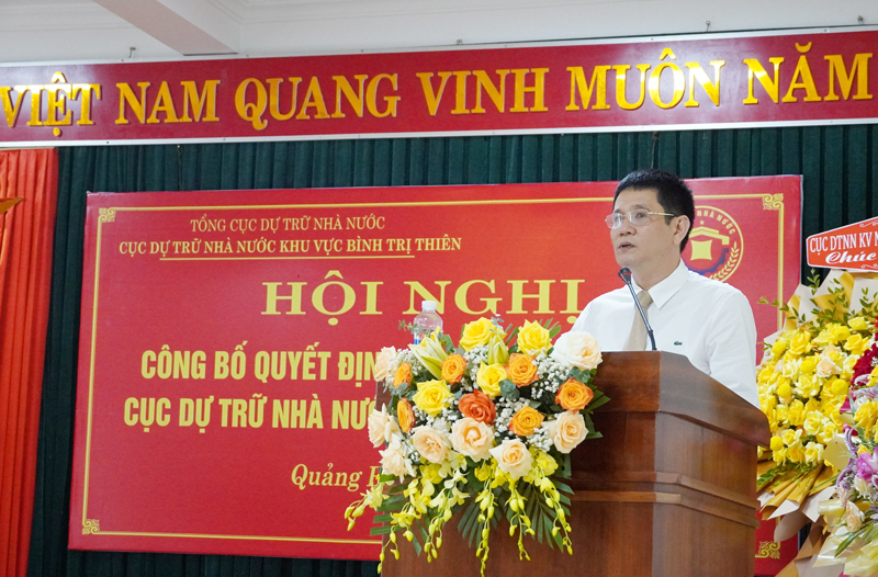 Cục trưởng Cục DTNN khu vực Bình Trị Thiên Lê Quang Thành phát biểu tại hội nghị.