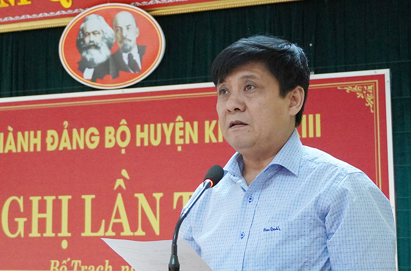 Đồng chí Bí thư Huyện ủy Bố Trạch Lê Công Toán phát biểu kết luận tại hội nghị.