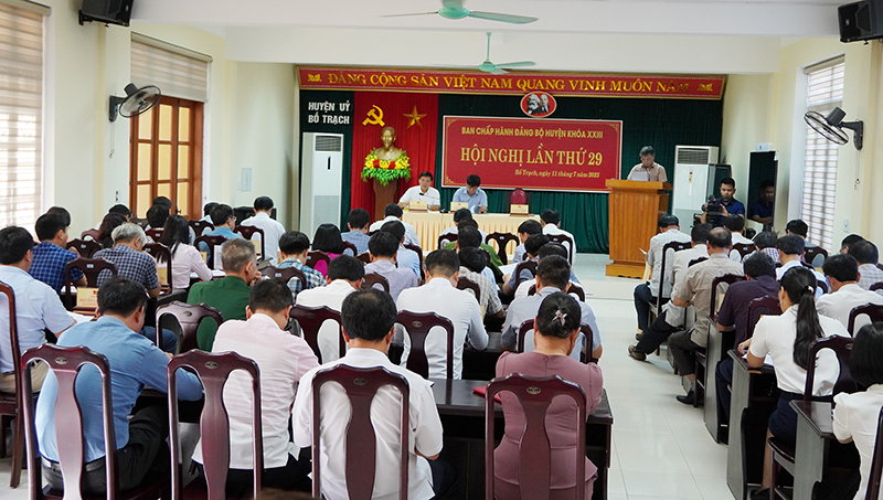 Toàn cảnh hội nghị.