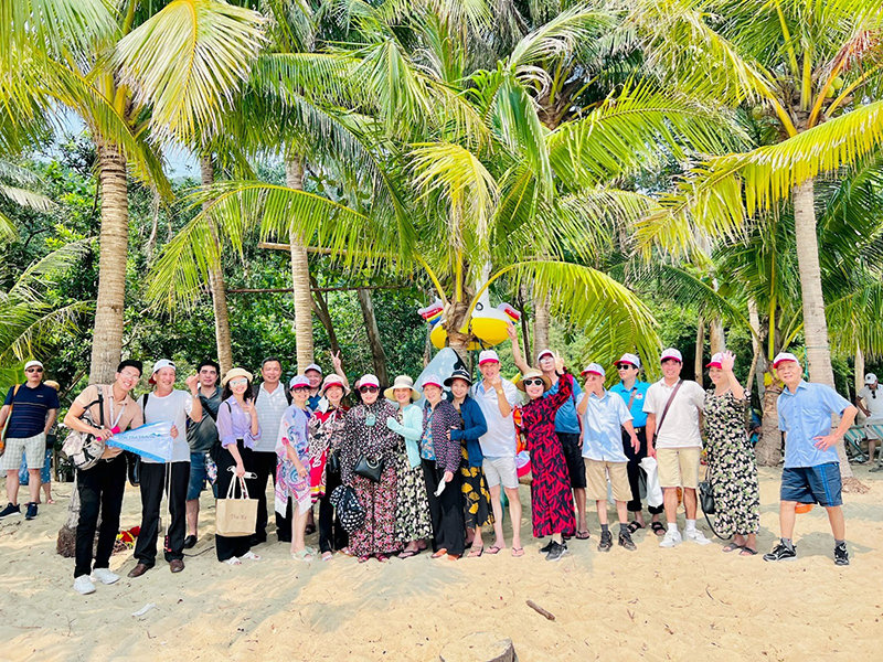 Sơn Trà Travel đơn vị uy tín nhất miền Trung tổ chức tour đưa khách ra Cù Lao Chàm