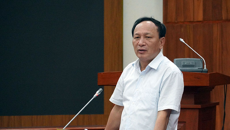 Đồng chí Phó Bí thư Thường trực Tỉnh ủy Trần Hải Châu thảo luận tại hội nghị