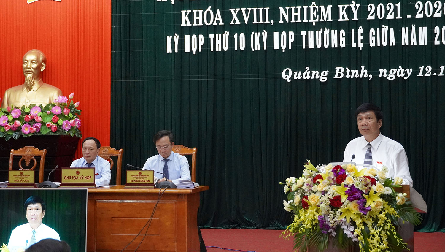 Đồng chí Phó Chủ tịch Thường trực HĐND tỉnh Nguyễn Công Huấn  kết luận phiên thảo luận