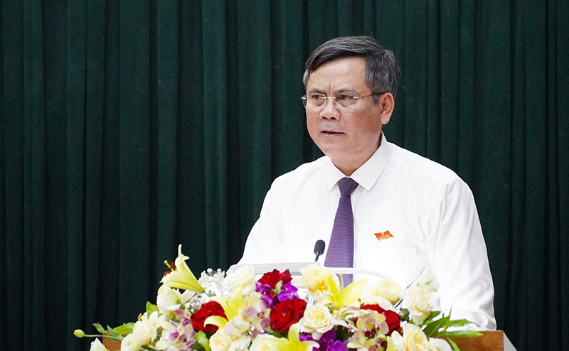 Đồng chí Chủ tịch UBND tỉnh Trần Thắng phát biểu tiếp thu và giải trình sau phiên họp thảo luận, chất vấn và trả lời chất vấn.