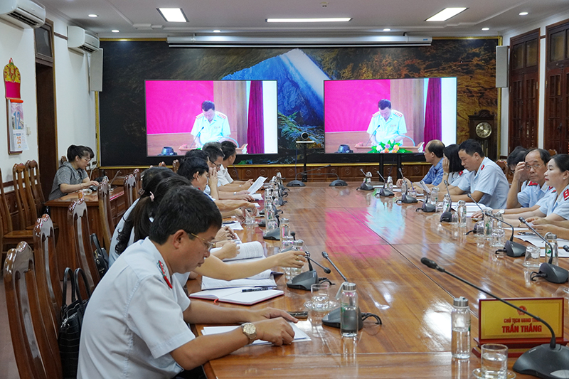 Các đại biểu tham dự hội nghị.