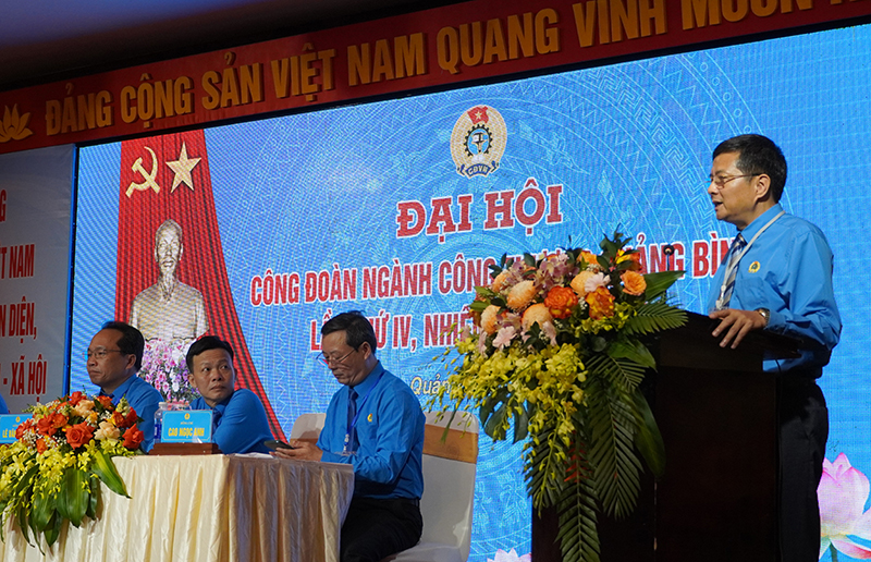 Đồng chí Phạm Quang Hải, Tỉnh ủy viên, Giám đốc Sở Công thương phát biểu tại đại hội.