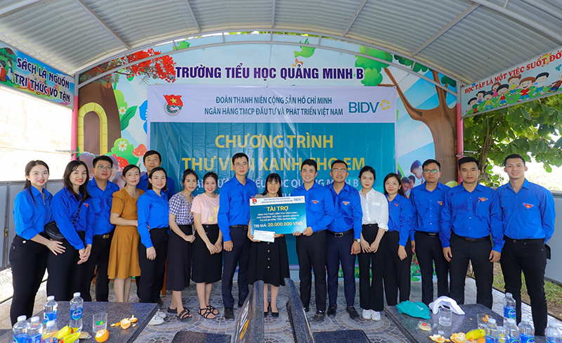  Hỗ trợ Trường tiểu học Quảng Minh B (TX. Ba Đồn) 20 triệu đồng để xây dựng  