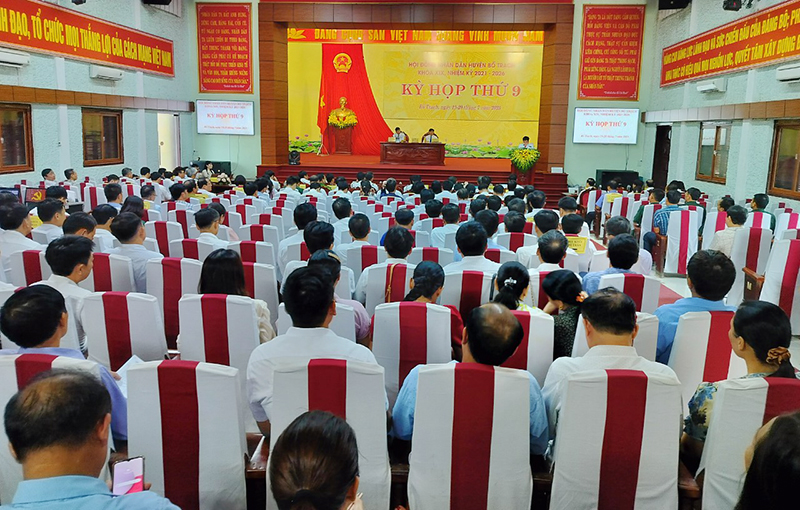 Toàn cảnh kỳ họp.