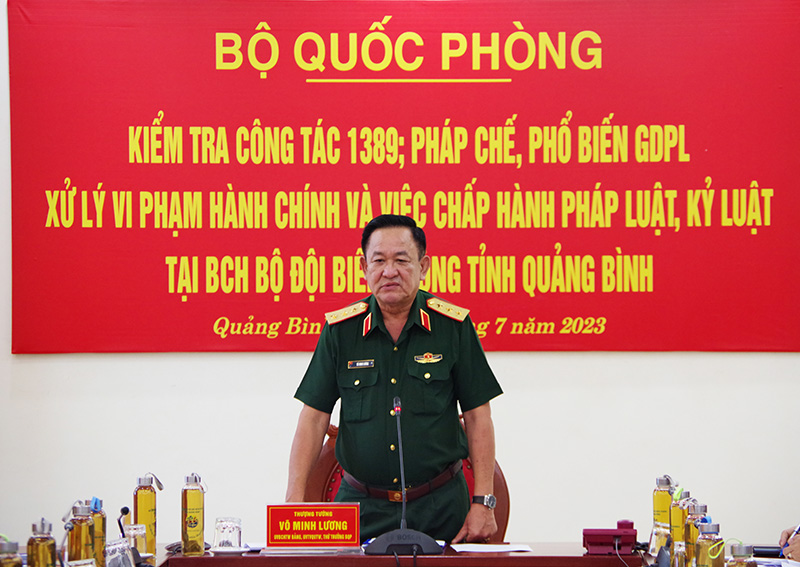 Thượng tướng Võ minh Lương phát biểu kiết luận buổi kiểm tra.