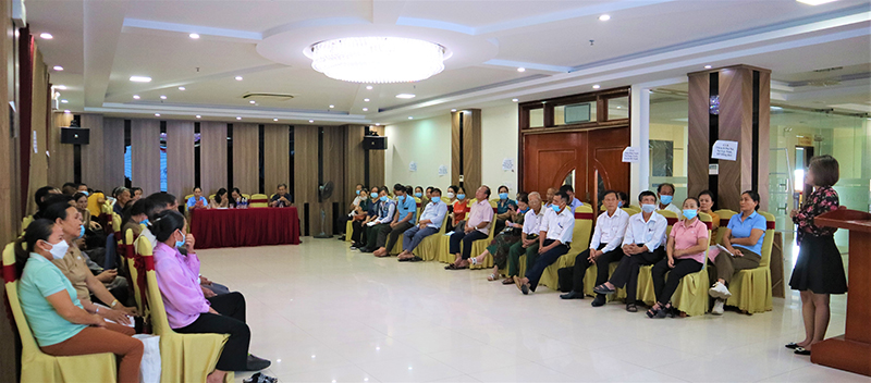 Đại diện tổ chức HAI chia sẻ về những chương trình và giải pháp để các CLB LTHTGN hoạt động có hiệu quả.