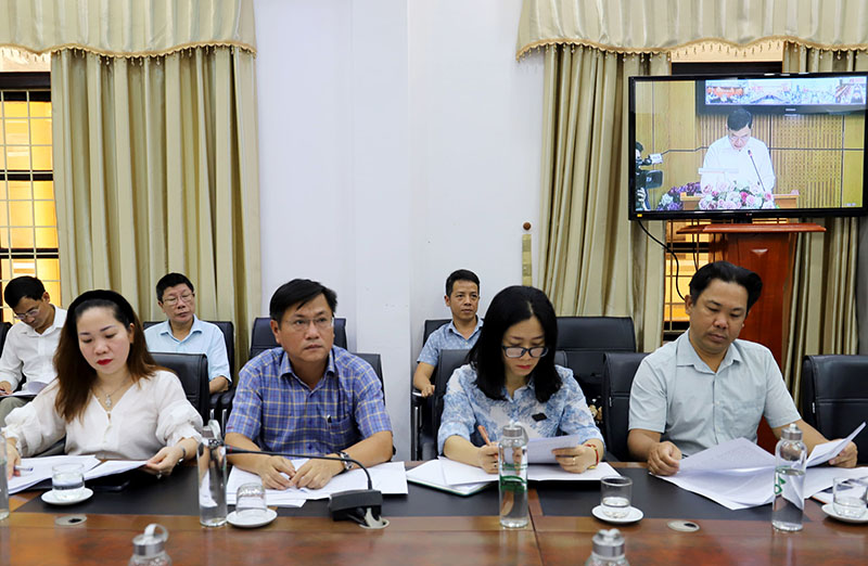 Các đại biểu tham dự hội nghị