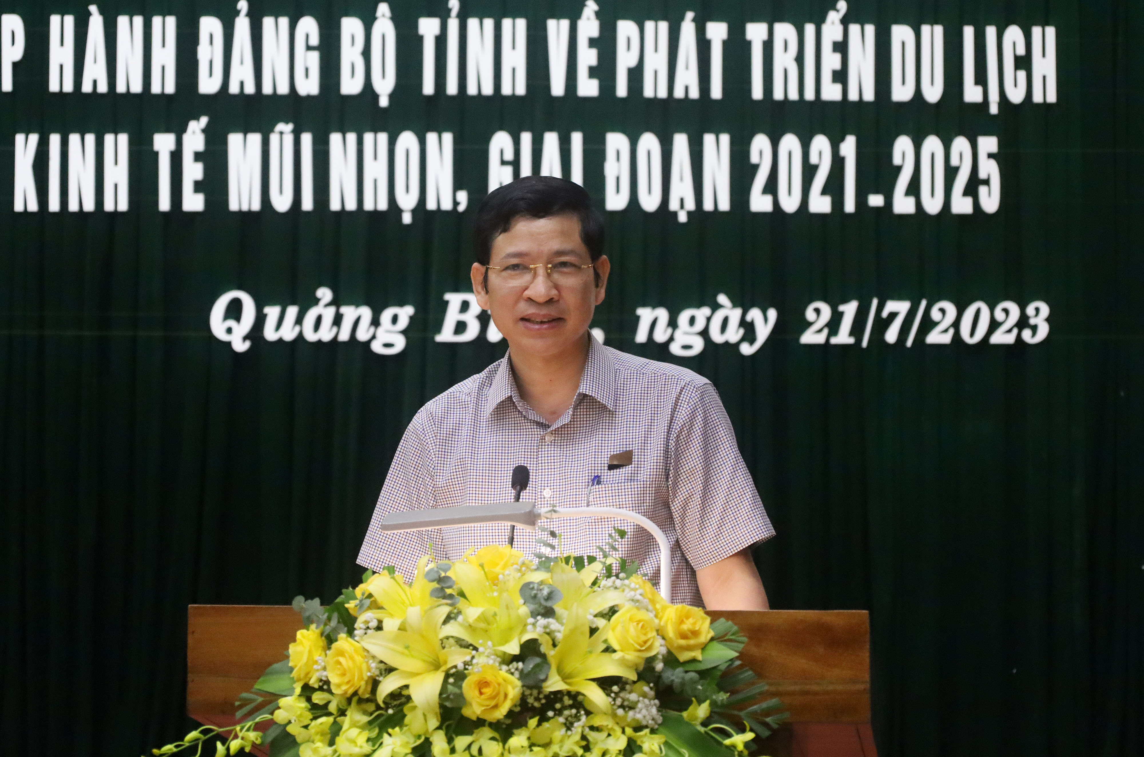 Đồng chí Phó Chủ tịch UBND tỉnh Hồ An Phong kết luận hội nghị. 
