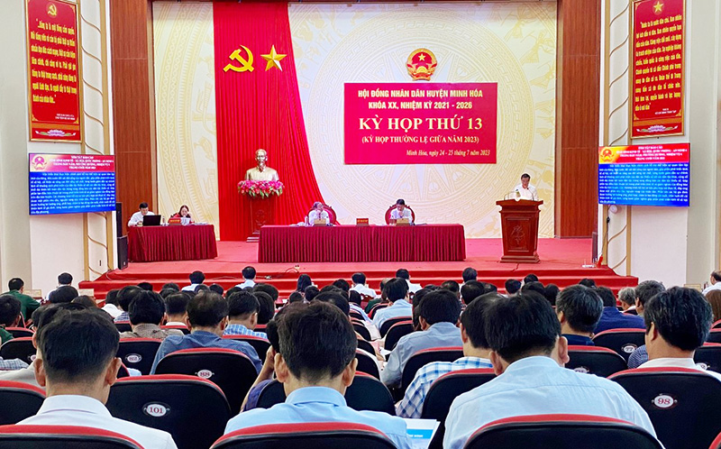 Quang cảnh kỳ họp.