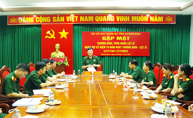 Quang cảnh buổi gặp mặt thân mật.