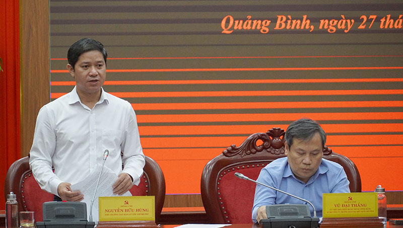 Đồng chí Phó trường ban, Ban Cơ yếu chính phủ Nguyễn Hữu Hùng ghi nhận, đánh giá cao những kết quả tích cực của Quảng Bình trong công tác CY,BM,ATTT