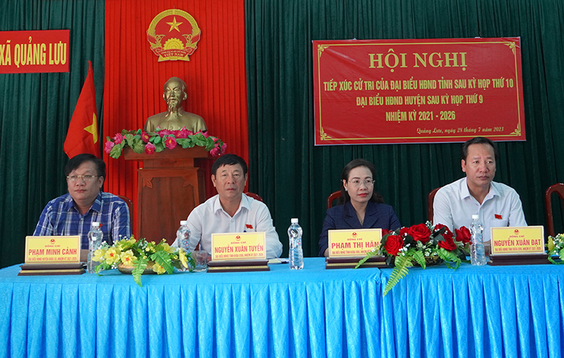 Các đại biểu HĐND tỉnh tiếp xúc cử tri tại huyện Quảng Trạch
