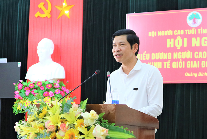 Đồng chí Hồ An Phong, Tỉnh ủy viên, Phó Chủ tịch UBND tỉnh phát biểu chỉ đạo tại hội nghị