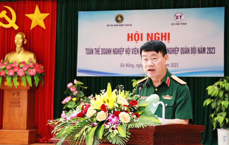 Thiếu tướng Trần Đình Thăng - Cục trưởng Cục Kinh tế (BQP), Chủ tịch hiệp hội phát biểu khai mạc Hội nghị