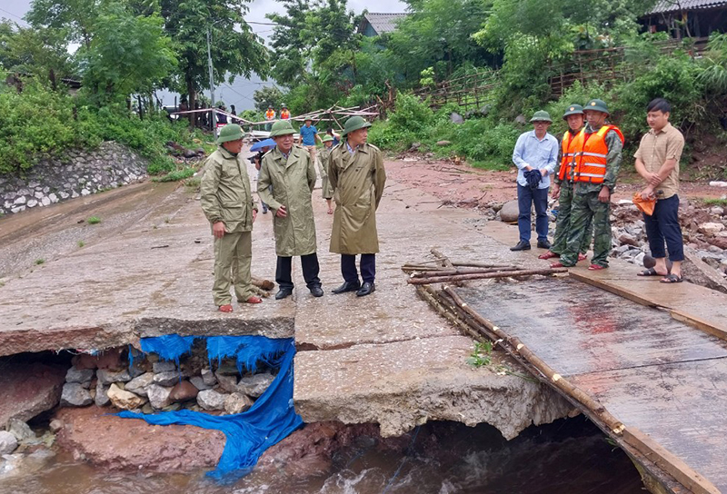 Lãnh đạo tỉnh kiểm tra công tác phòng, chống thiên tai tại huyện Minh Hóa