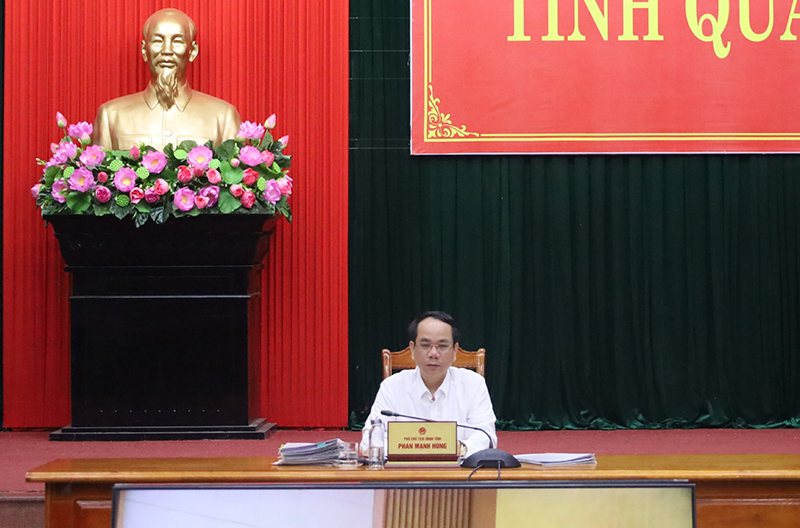  Đồng chí Phó Chủ tịch UBND tỉnh Phan Mạnh Hùng tham dự hội nghị tại điểm cầu Quảng Bình.