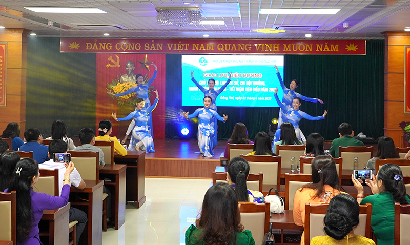 Quang cảnh hội nghị.