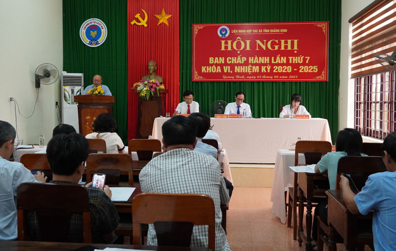 Toàn cảnh hội nghị Ban chấp hành liên minh HTX tỉnh Quảng Bình lần thứ 7