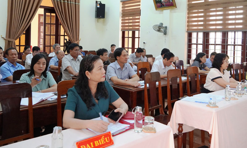 Các đại biểu dự Hội nghị Ban chấp hành liên minh HTX tỉnh lần thứ 7, khóa VI