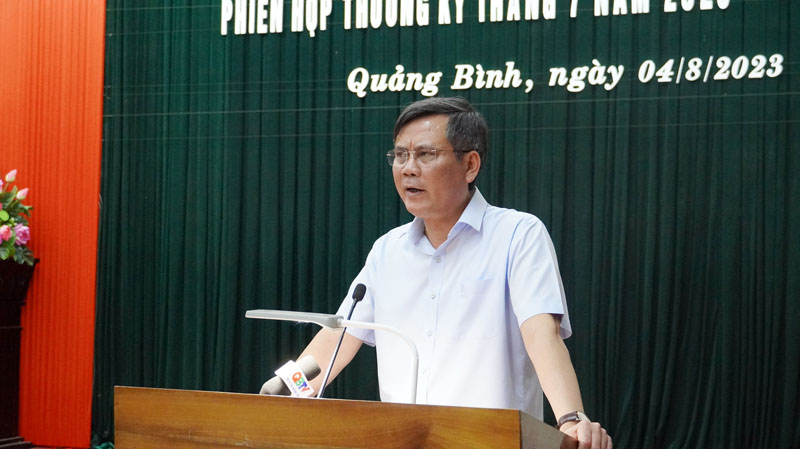 Đồng chí Chủ tịch UBND tỉnh Trần Thắng kết luận phiên họp thường kỳ tháng 7/2023.