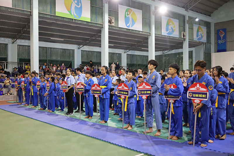 Tham gia liên hoan có hơn 150 vận động viên đến từ 11 CLB trên địa bàn tỉnh.