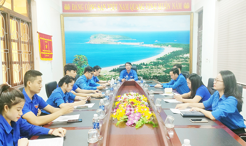 Câu lạc bộ Lý luận trẻ của Đoàn Khối các cơ quan tỉnh tích cực tham gia các hoạt động tuyên truyền.