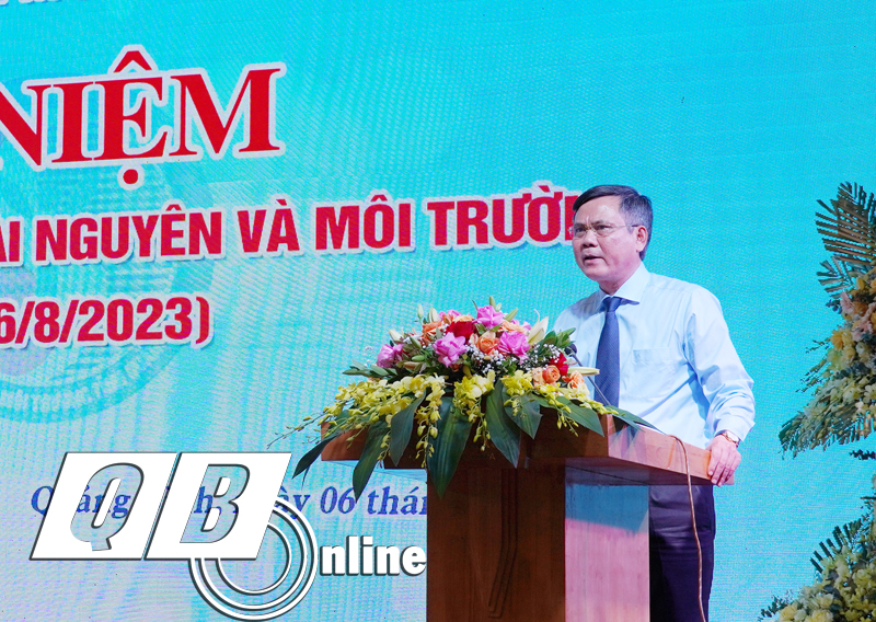 Đồng chí Chủ tịch UBND tỉnh Trần Thắng phát biểu chỉ đạo tại buổi lễ.