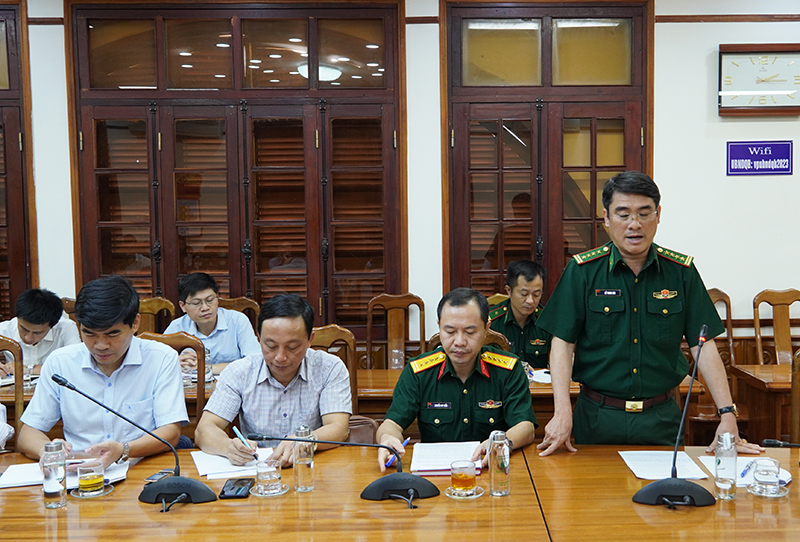 Đại diện lãnh đạo Bộ Chỉ huy Bộ đội Biên phòng tỉnh phát biểu tại buổi làm việc.
