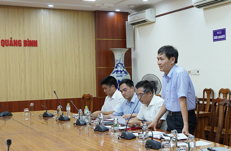 Đồng chí Nguyễn Văn Đoàn, Vụ trưởng Vụ Kinh tế nông nghiệp (Bộ Kế hoạch và Đầu tư) phát biểu tại buổi làm việc, 