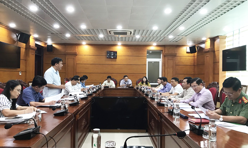 Quang cảnh buổi làm việc.