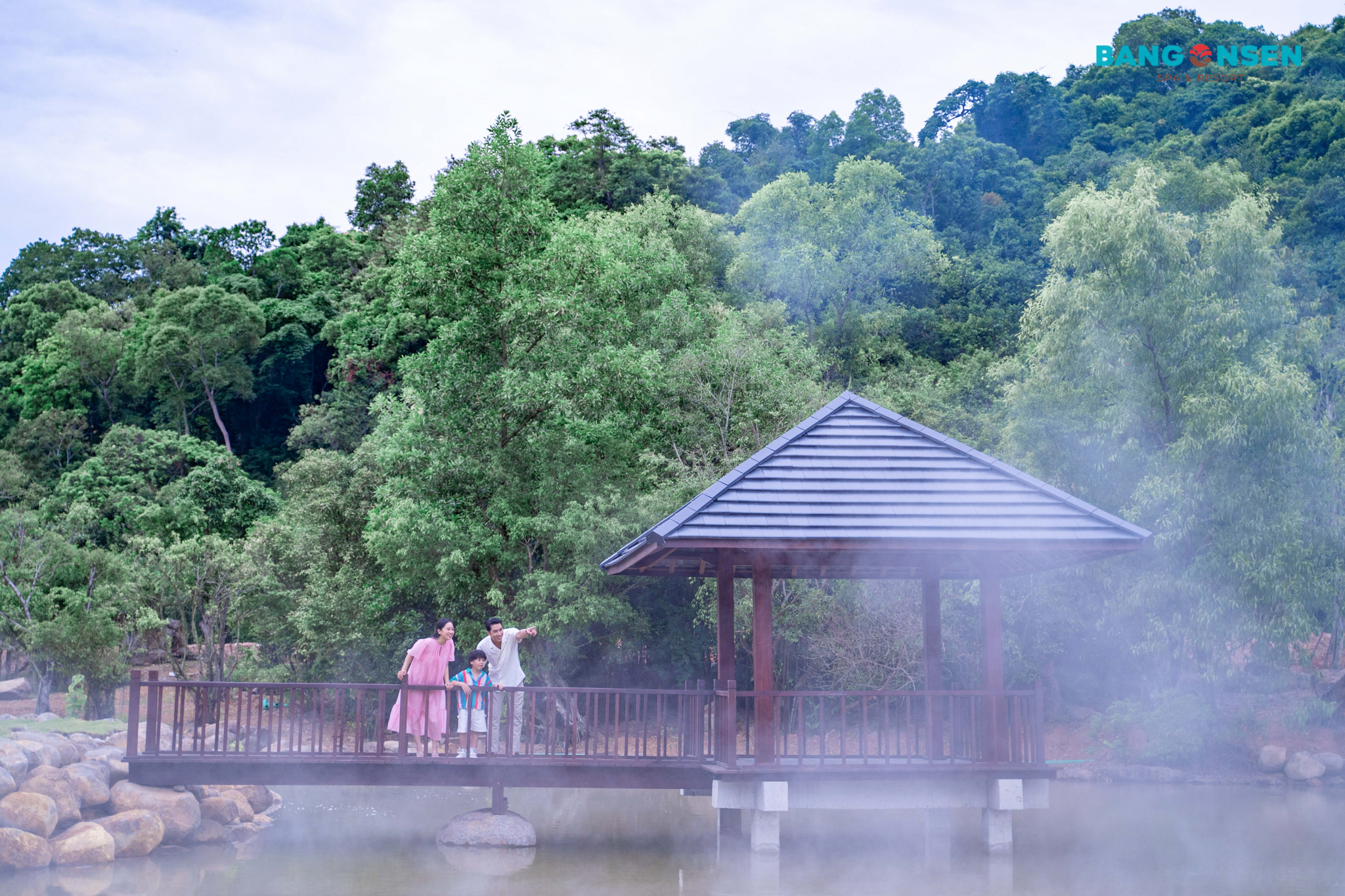 Du khách đến với Bang Onsen Spa&Resort để tận hưởng những trải nghiệm tuyệt vời và mới lạ. Ảnh: Bang Onsen Spa&Resort