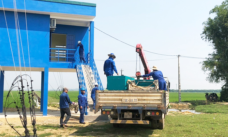 Viễn thông Quảng Bình lắp đặt hạ tầng mạng lưới cho các địa phương trên địa bàn tỉnh.