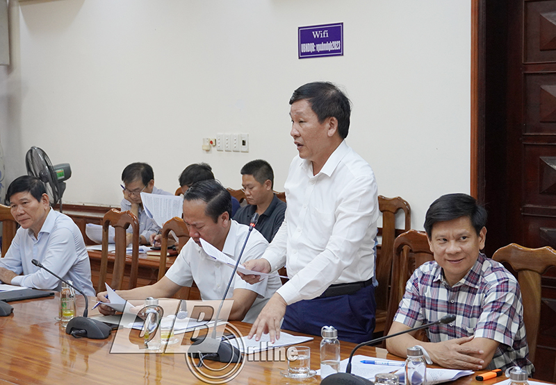 Lãnh đạo UBND huyện Quảng Trạch phát biểu tại buổi làm việc.